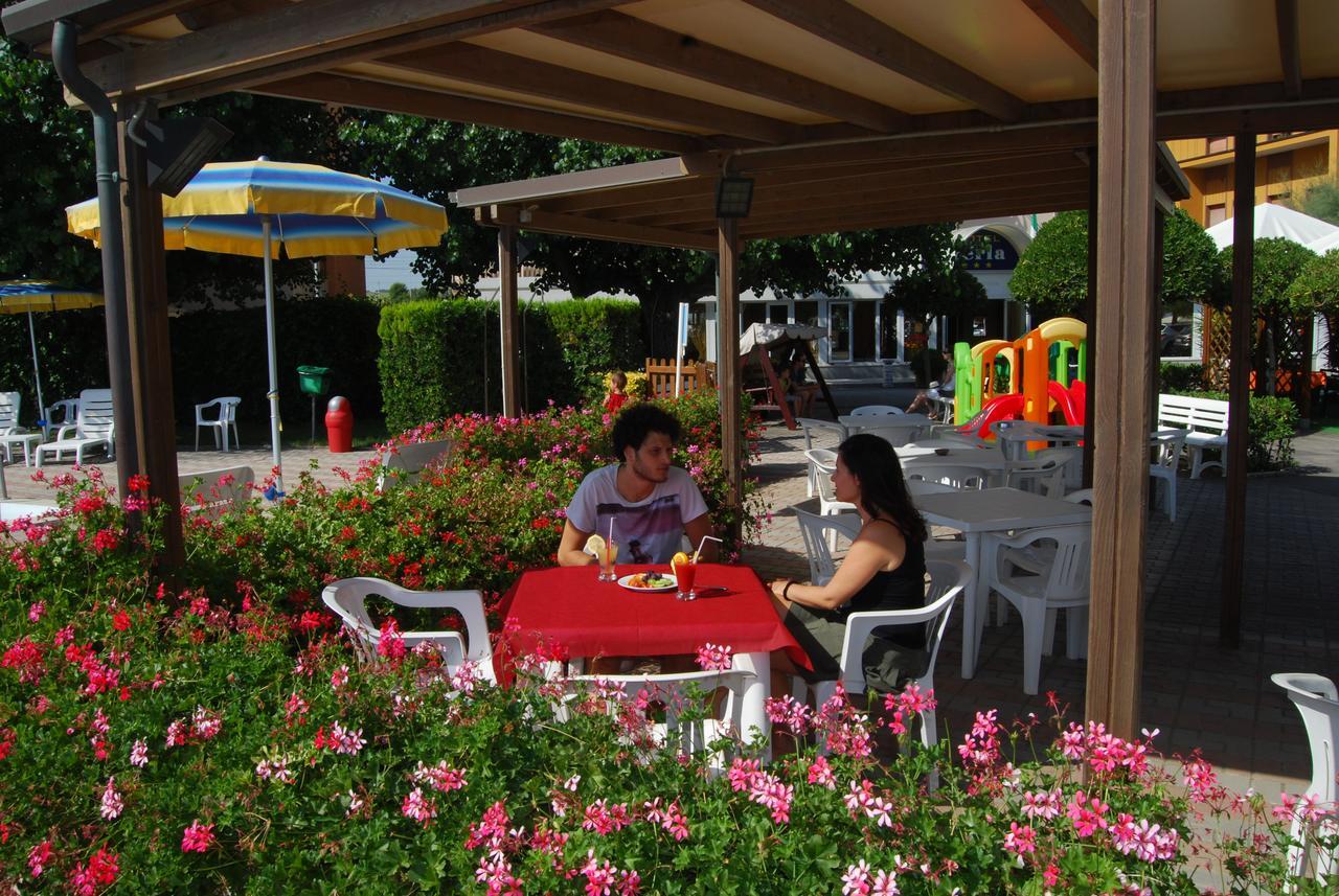 Hotel Perla Σενιγκάλια Εξωτερικό φωτογραφία