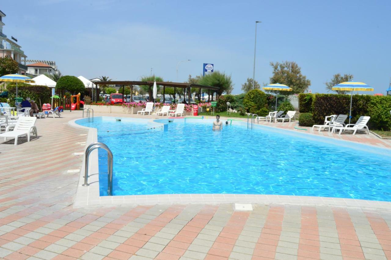 Hotel Perla Σενιγκάλια Εξωτερικό φωτογραφία