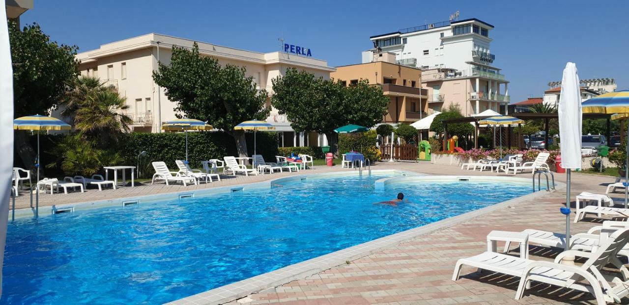 Hotel Perla Σενιγκάλια Εξωτερικό φωτογραφία